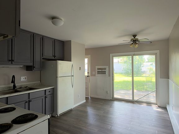 2nd image of 2069 Stonehenge Rd