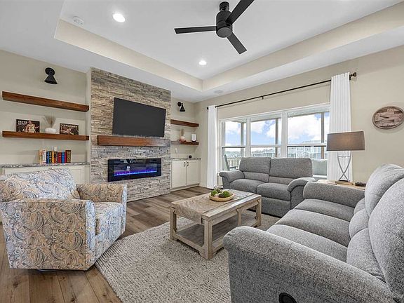 3rd image of 4113 Unbridled Ave