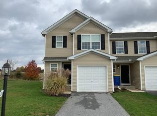 1210 Matthew Dr, York, PA 17404