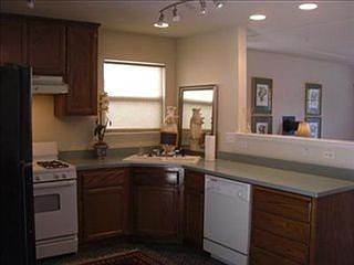 3rd image of 180 Hidden Glen Dr
