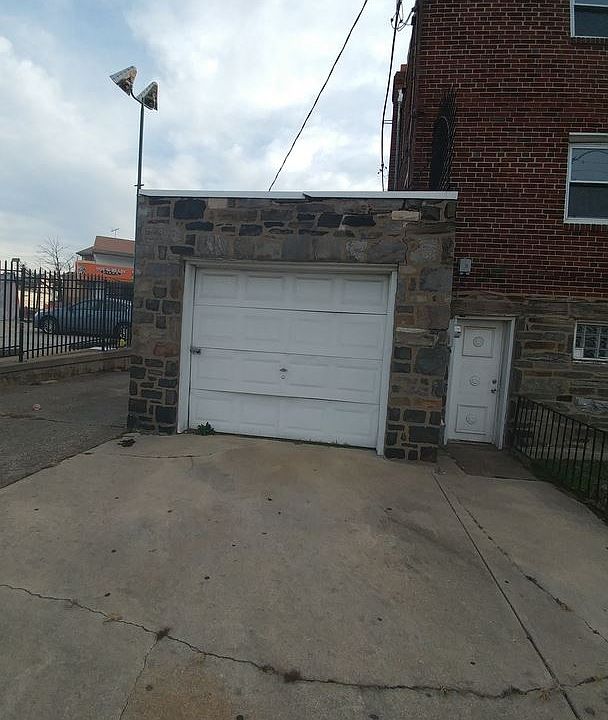 2nd image of 7383 Theodore St