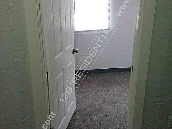 006_bedroom 1_05182023