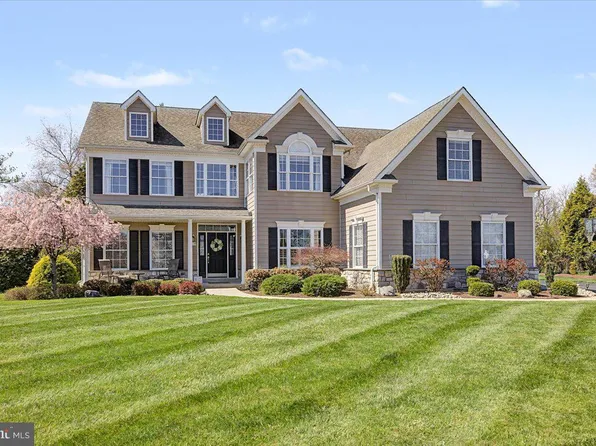 2419 April Dr, Jamison, PA 18929