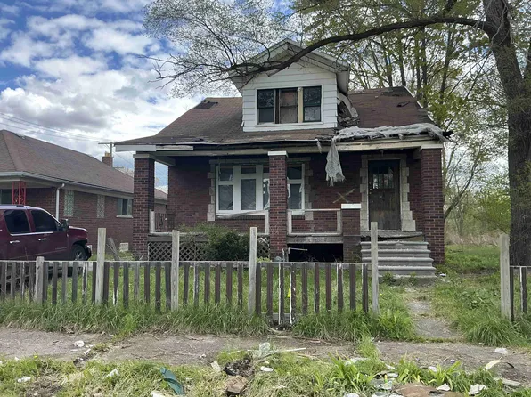 18706 Hickory St, Detroit, MI 48205