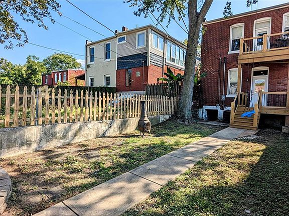4th image of 2025 Withnell Ave