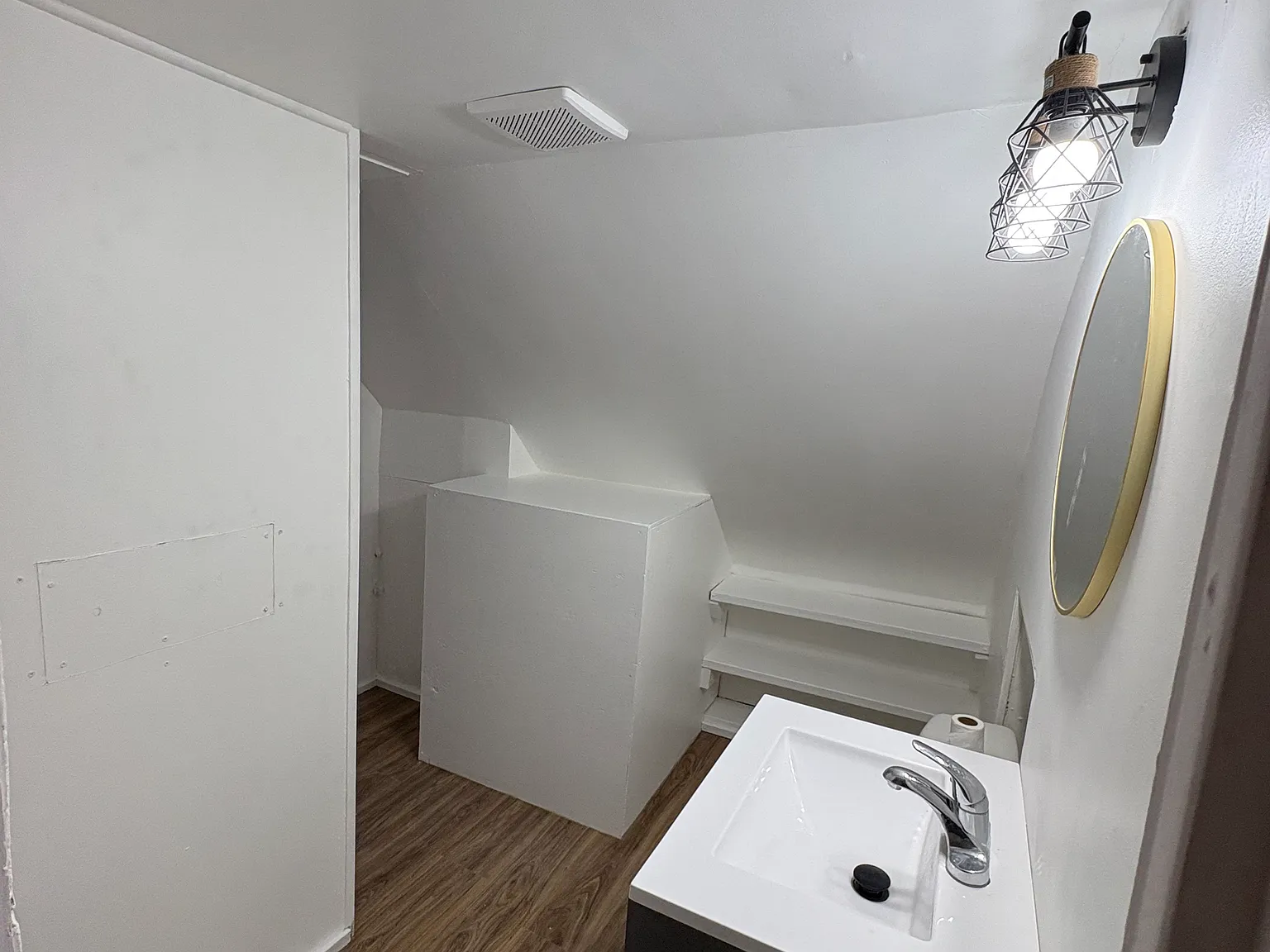 2 bed, 1000 sqft, $1,475 — Photo 4