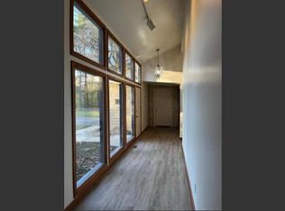 946 Woodland Dr, Batavia, IL 60510