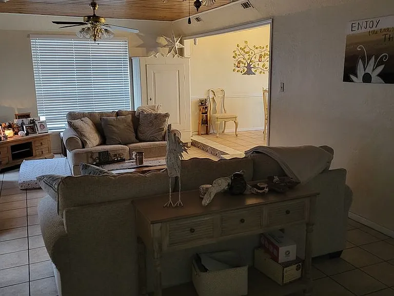 703 Skyline Dr — Photo 5