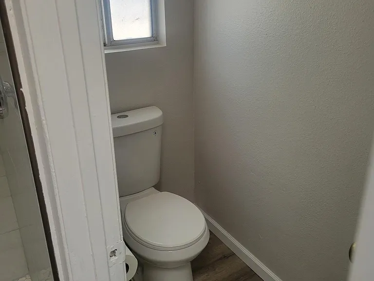 Master toilet