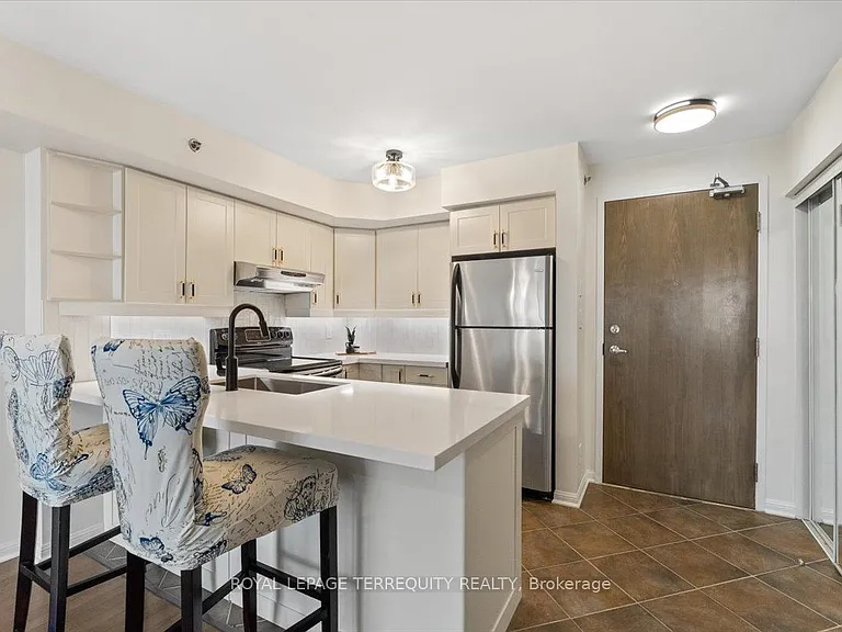 3070 Rotary Way #402 — Photo 9