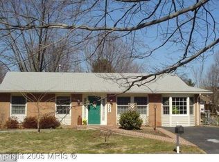 305 E Poplar Rd, Sterling, VA 20164