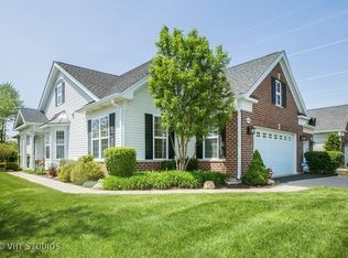 1004 Pinehurst Ct, Elgin, IL 60124