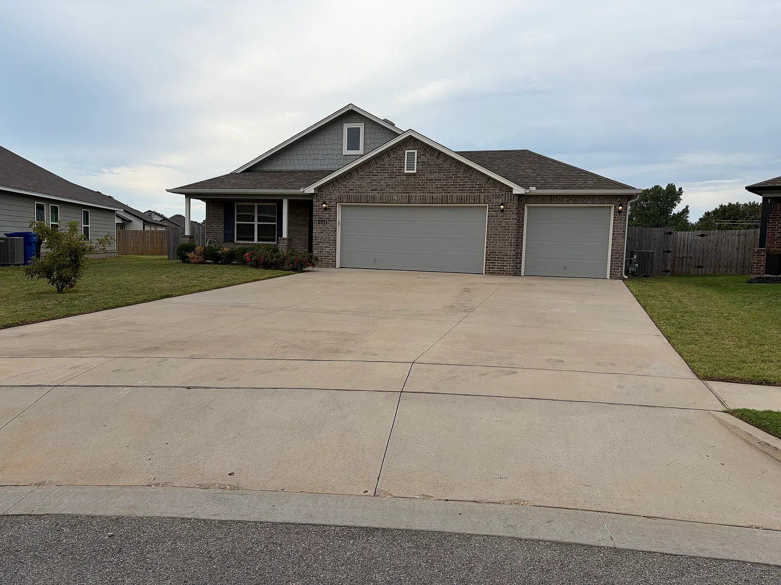 4 bed, 1778 sqft, $2,200 — Photo 2