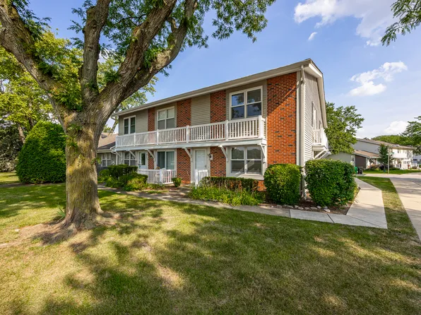 209 Amherst Ct Unit C, Bloomingdale, IL 60108