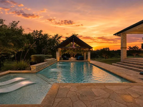 208 Hacienda Pl, Dripping Springs, TX 78620
