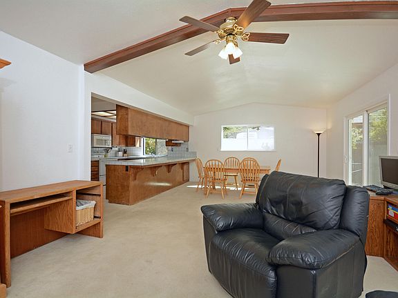 Living Room/Dining Room