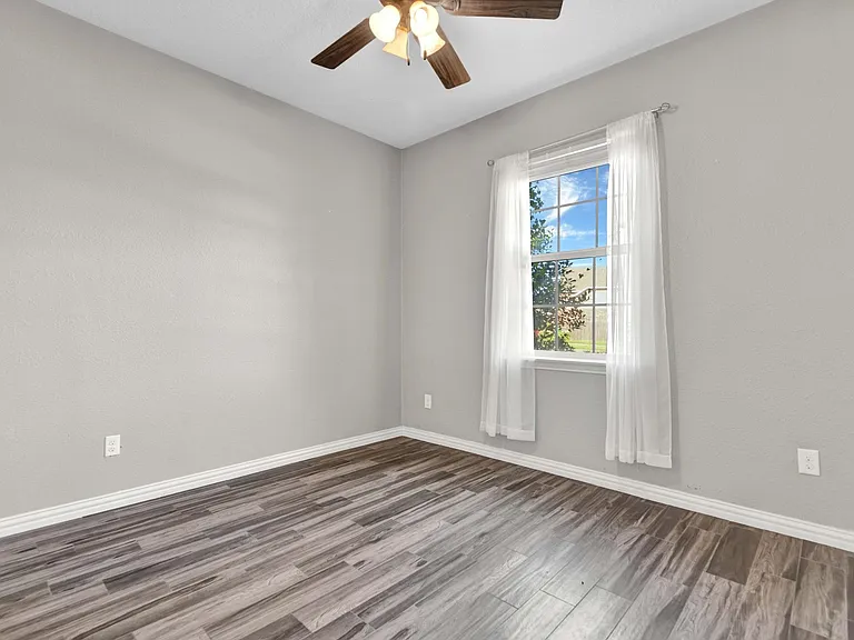 4418 Legends Bay Dr — Photo 12