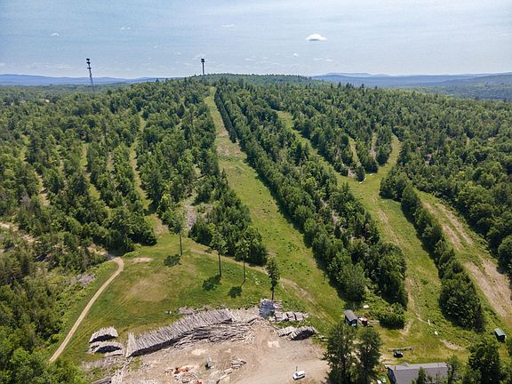 3rd image of 2801 Lee Road