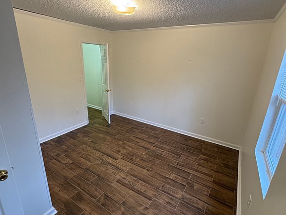 3rd image of 523 Pine St #A