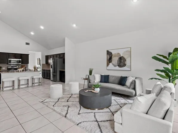 6701 Loretta White Ln, Austin, TX 78744