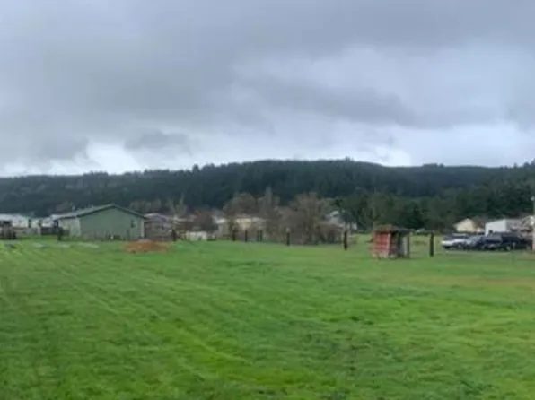 997 42nd Ave, Sweet Home, OR 97386