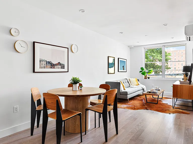 460 E New York Ave #2A — Photo 3