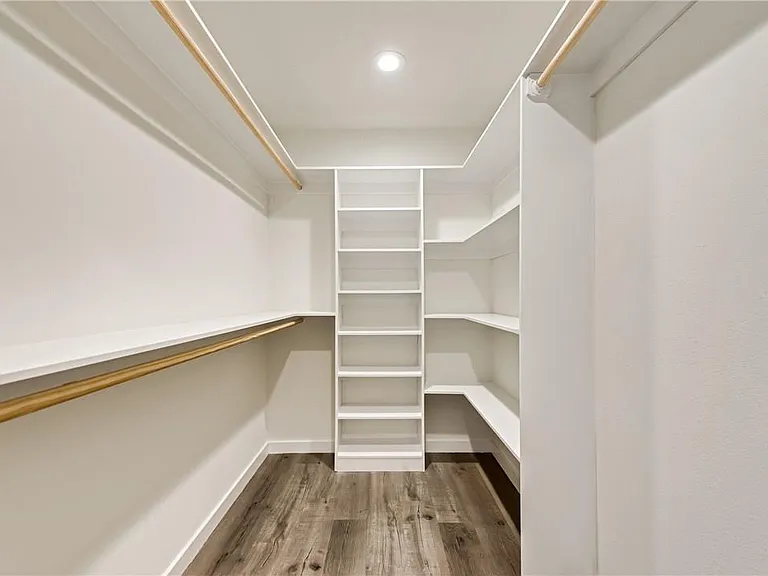 10216 Carry Back Cir — Photo 24