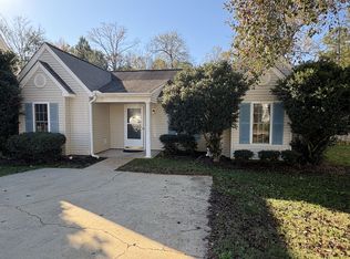 129 Arbors Ct, Central, SC 29630
