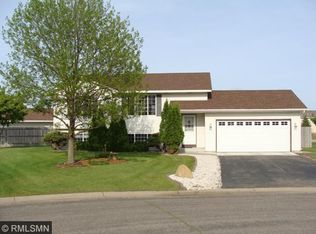 505 Henry Cir, Belle Plaine, MN 56011