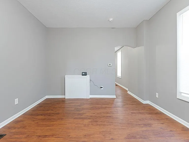 274 E Barthman Ave — Photo 12