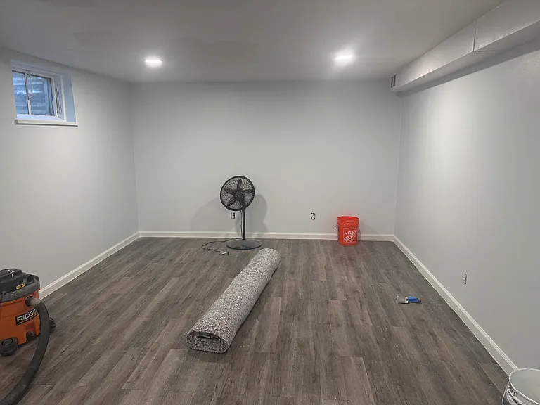 1135 S Gray St — Photo 12