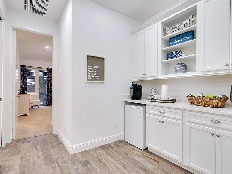 114 Ocean Breeze Dr — Photo 14