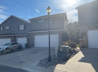 5901 N London Ave, Kansas City, MO 64151