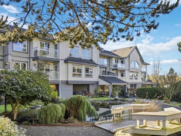 2245 James White Blvd #219, Sidney, BC V8L 1Z5