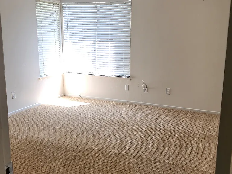 24350 El Pilar #24350 — Photo 8