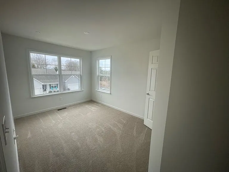 351 Ashby Commons Dr — Photo 21