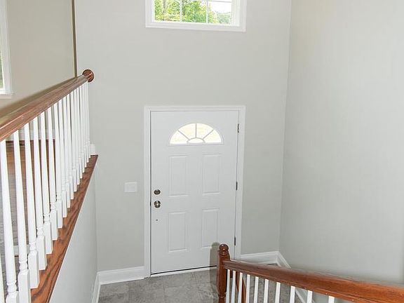 3rd image of 212 Shannon Park Ct