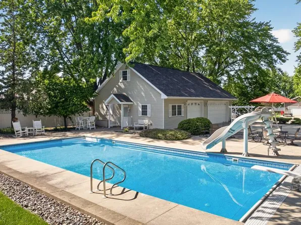 804 6th St NW, Kasson, MN 55944