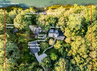 150 Maquoit Dr, Freeport, ME 04032
