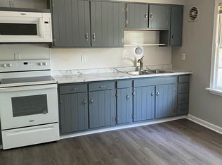 810 Harrison St, Florissant, MO 63031