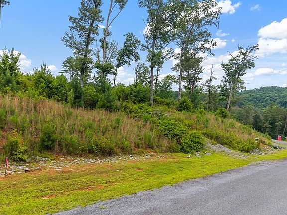 2nd image of 84 Jakes Landing Way S
