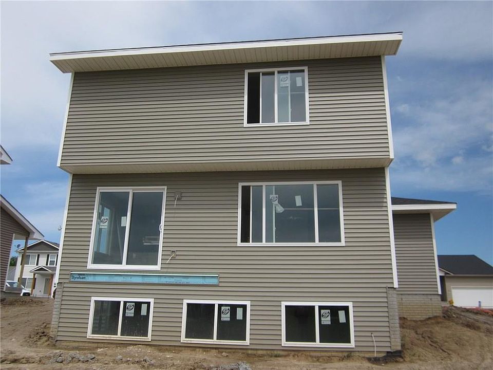 2nd image of 2415 River Meadows Dr