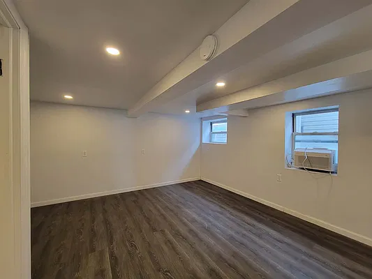 Rented by E Realty International Corp | media 9
