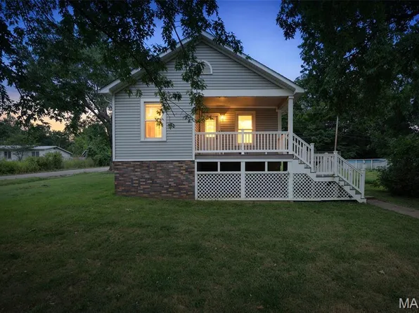 910 Camilla St, Park Hills, MO 63601
