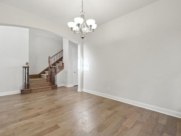8726 Isaac St