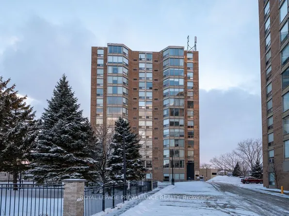 344 Front St #806, Belleville, ON K8N 5M4