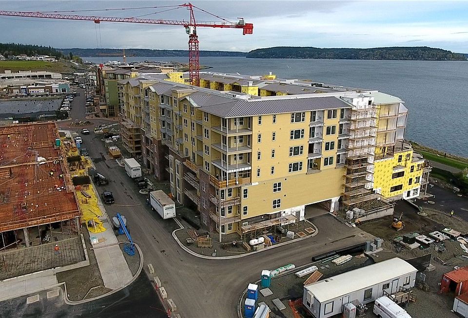 1st image of 4851 -4961 Main St #415