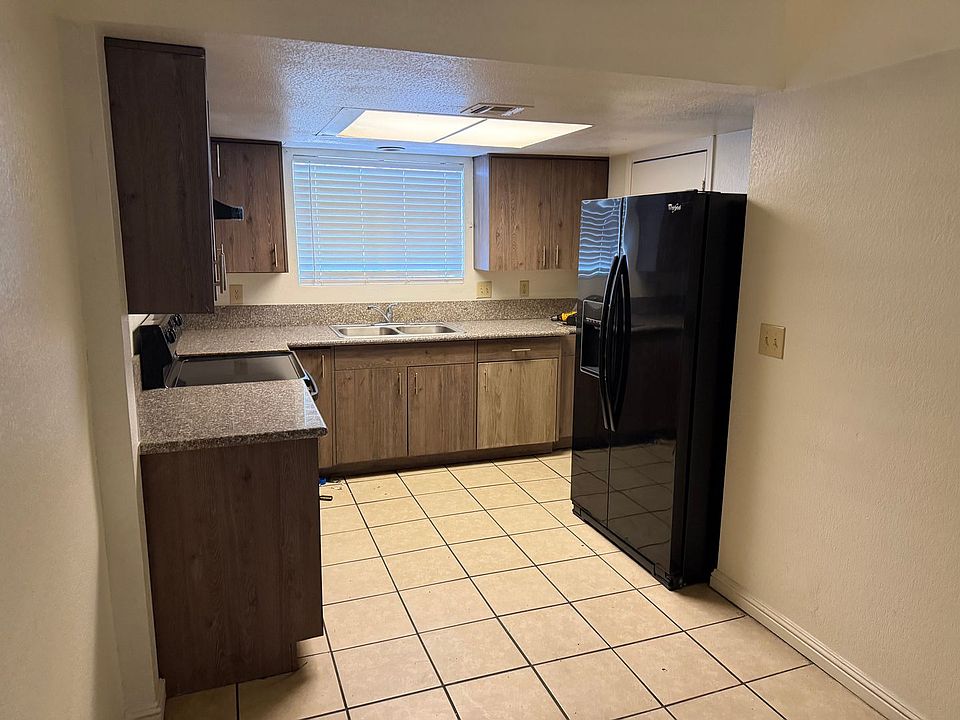 1st image of 3411 Civic Center Dr Suite C