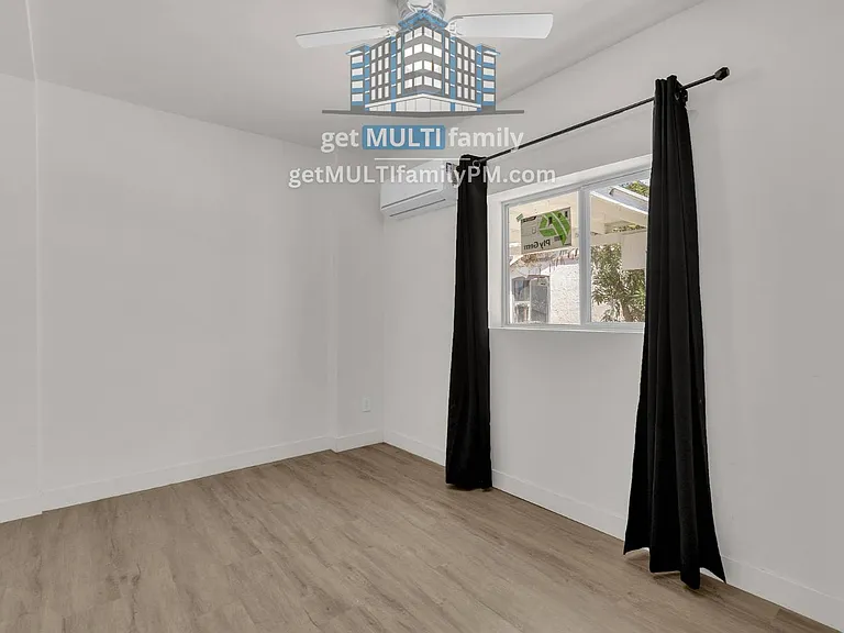 325 N 17th Dr #A — Photo 14