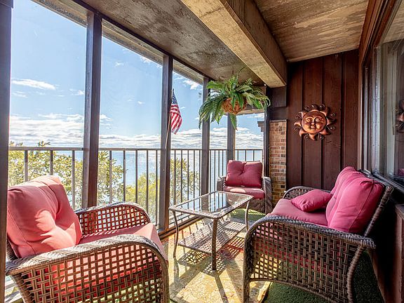 Welcome to Les Chateaux